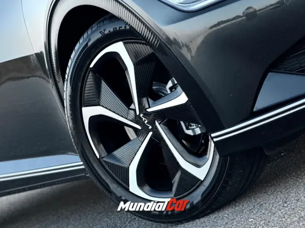 Kia EV6 77,4-kWh Air Design 2WD 31