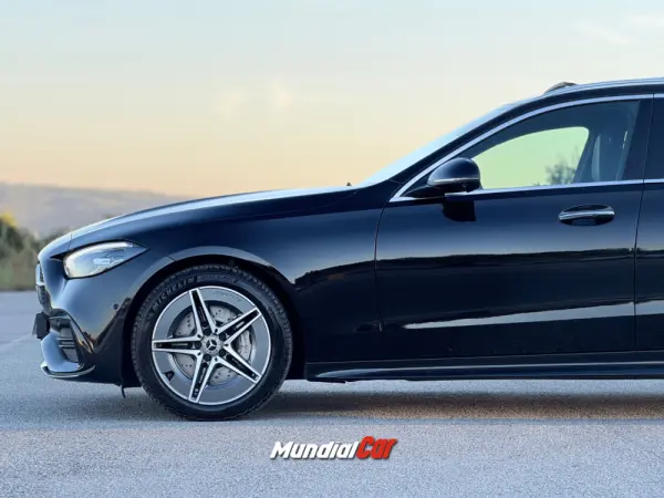 Mercedes-Benz C 300 C300 e Break AMG Line 19