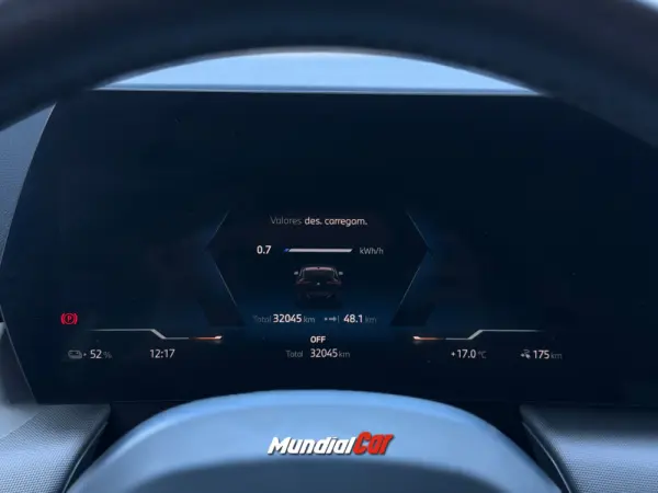 BMW iX2 eDrive20 21