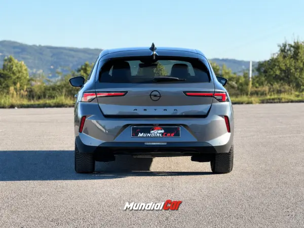 Opel Astra 1.2 T GS Line 5