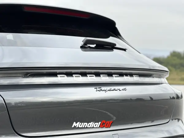 Porsche Taycan Cross Turismo 4 24