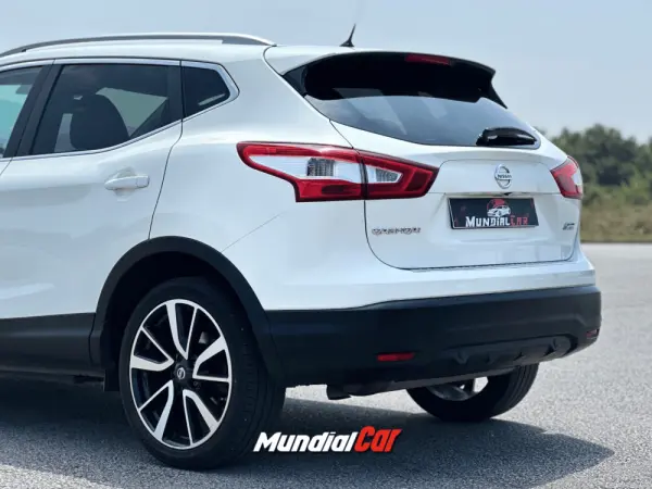 Nissan Qashqai 1.5 dCi N-Tec 23
