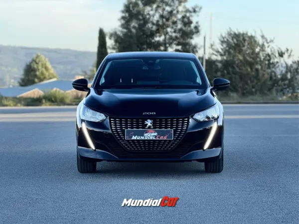 Peugeot 208 1.2 PureTech Allure Pack EAT8 4