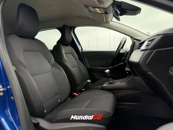 Renault Clio 1.5 Blue dCi Intens 8