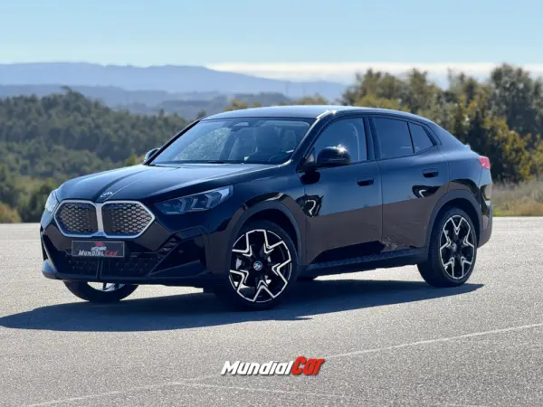 BMW iX2 eDrive20 1