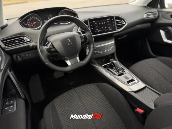 Peugeot 308 SW 1.2 PureTech Active EAT8 7