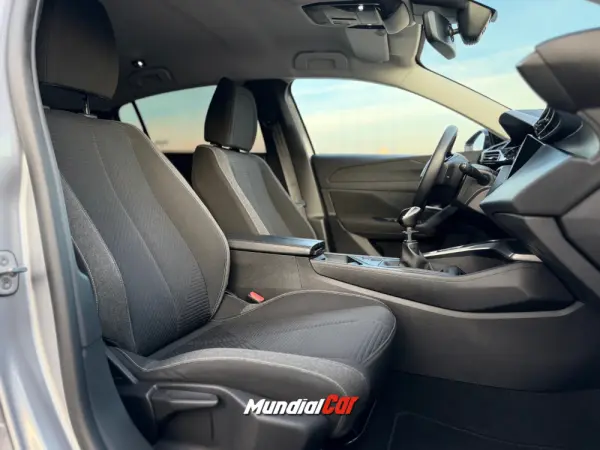 Peugeot 308 1.2 PureTech Allure 5