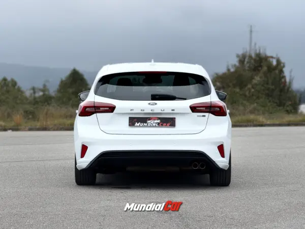Ford Focus 1.0 EcoBoost MHEV ST-Line 10