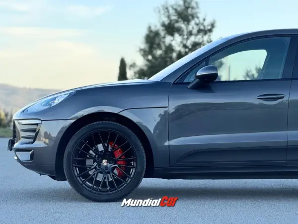 Porsche Macan S 21