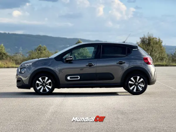 Citroen C3 1.2 PureTech Shine 9