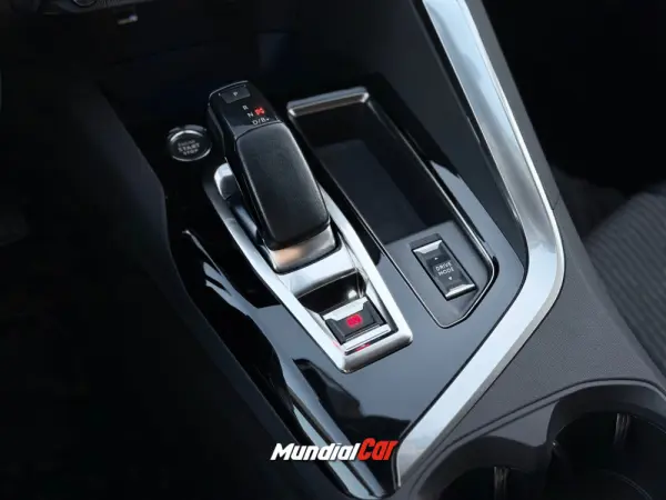 Peugeot 3008 1.6 Hybrid Allure e-EAT8 21