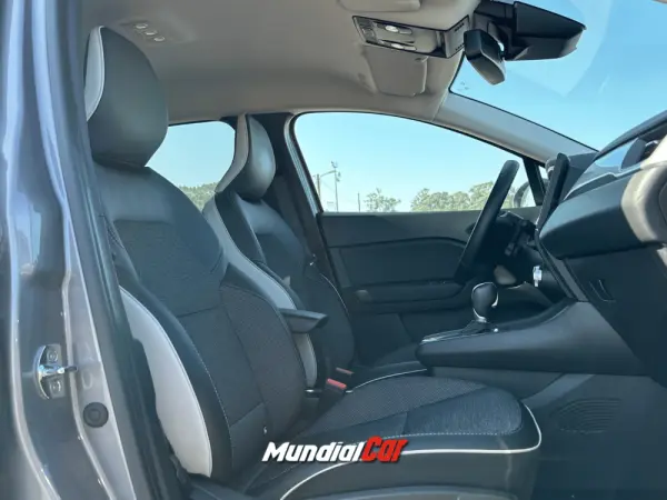 Renault Captur 1.6 Hybrid E-Tech Intens 18