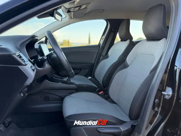Renault Clio 1.0 TCe Evolution Bi-Fuel 8