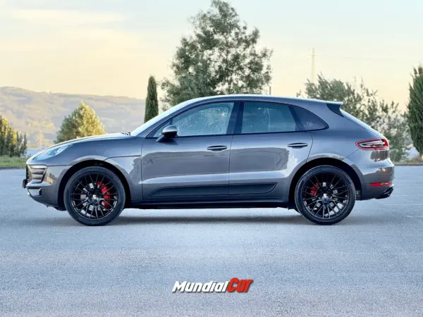 Porsche Macan S 9