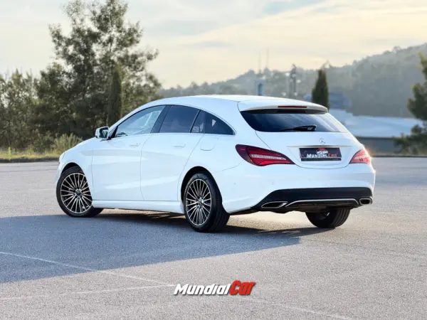 Mercedes-Benz CLA 180 d Shooting Brake Aut. 17