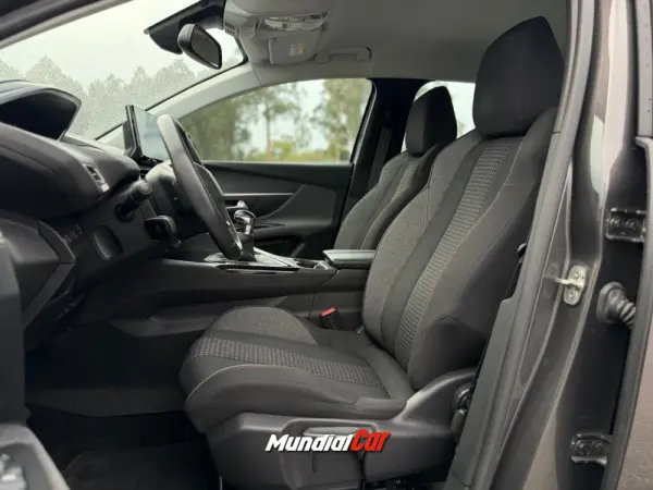 Peugeot 3008 1.5 BlueHDi Active Pack 6