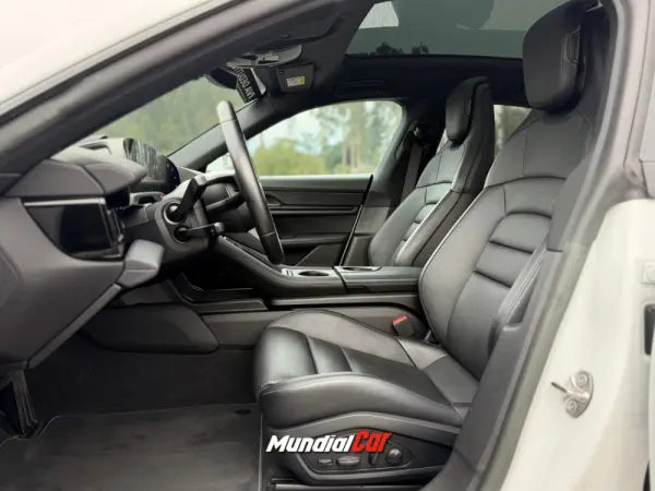 Porsche Taycan Cross Turismo 4S 7