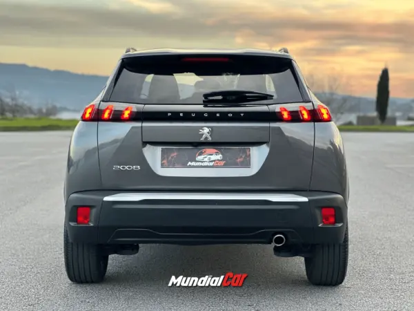 Peugeot 2008 1.5 BlueHDi Allure EAT8 5