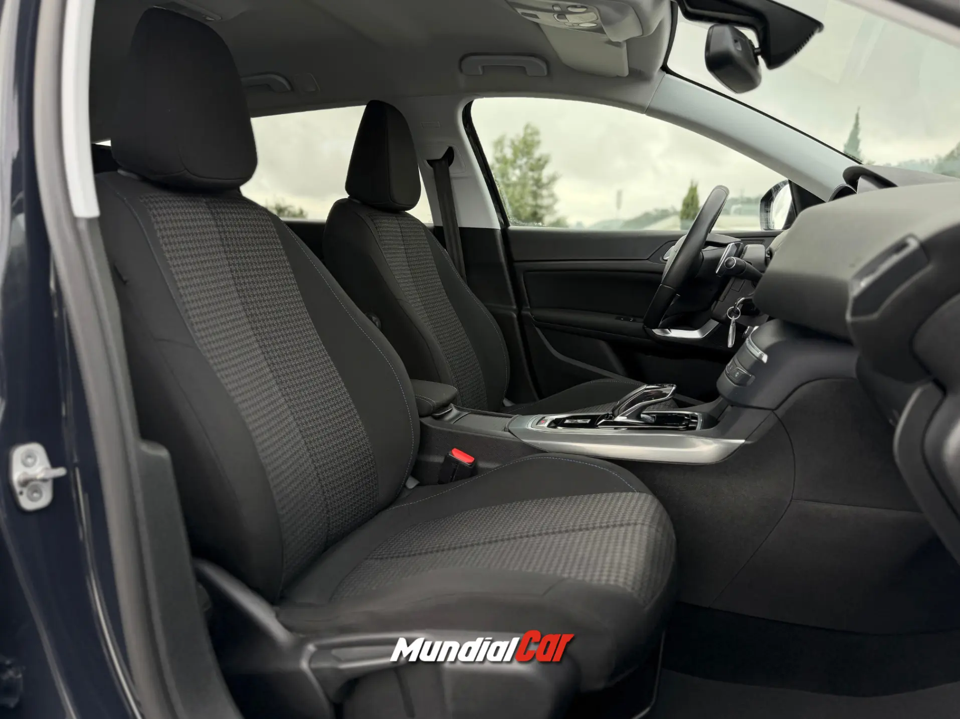 Peugeot 308 SW 1.2 PureTech Active EAT8 10