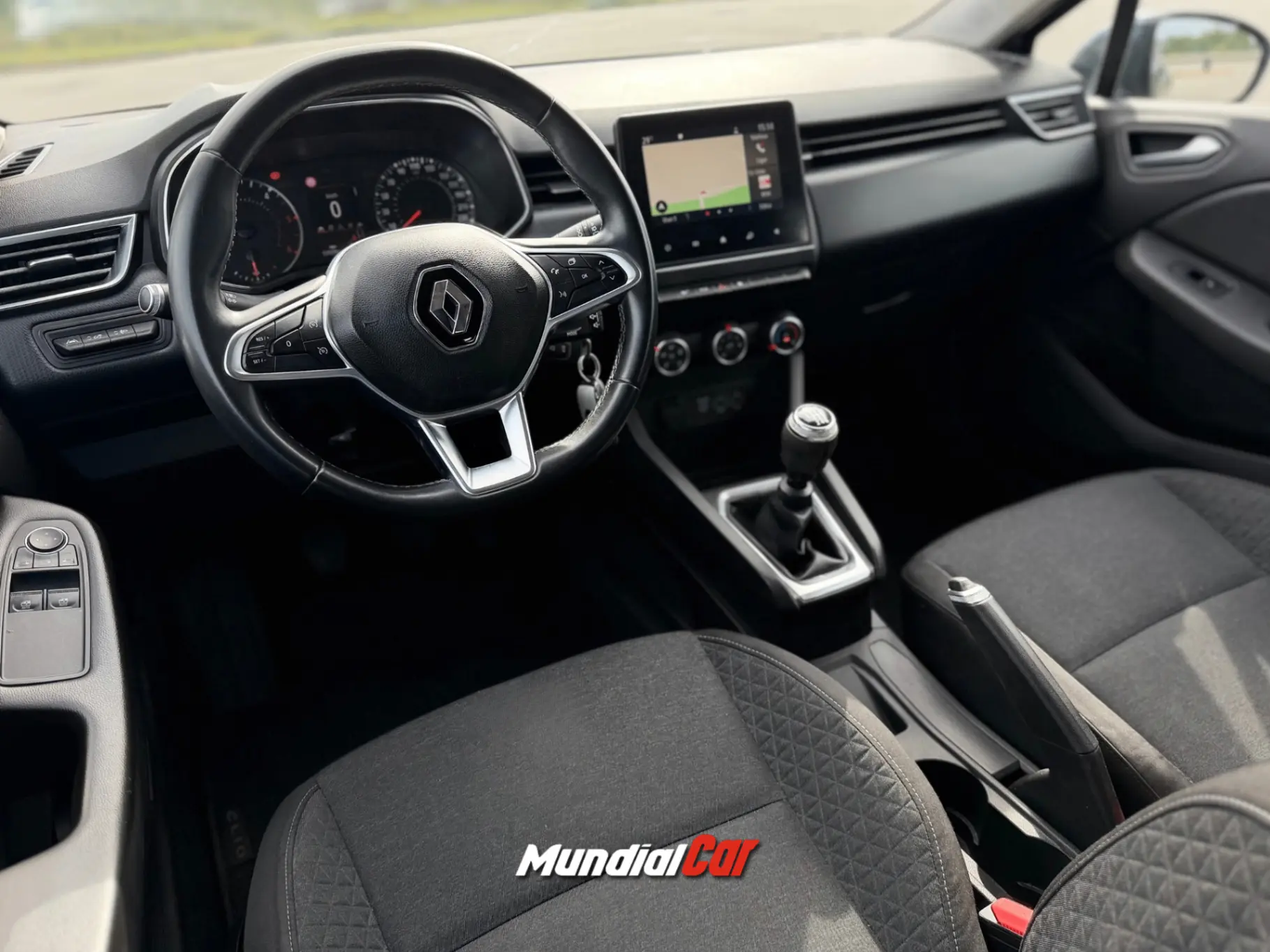 Renault Clio 1.5 Blue dCi Intens 11