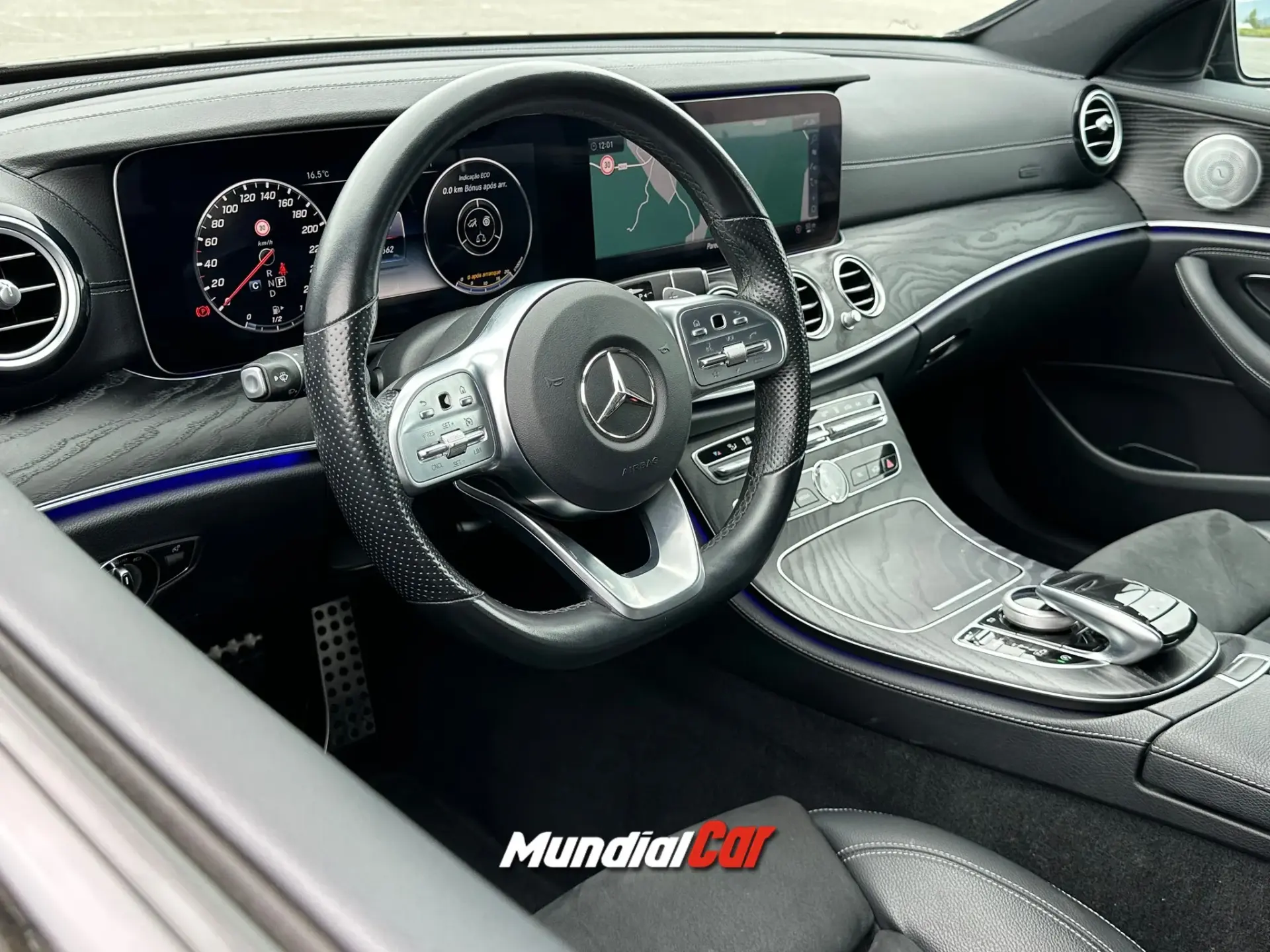 Mercedes-Benz E 220 d AMG Line 10