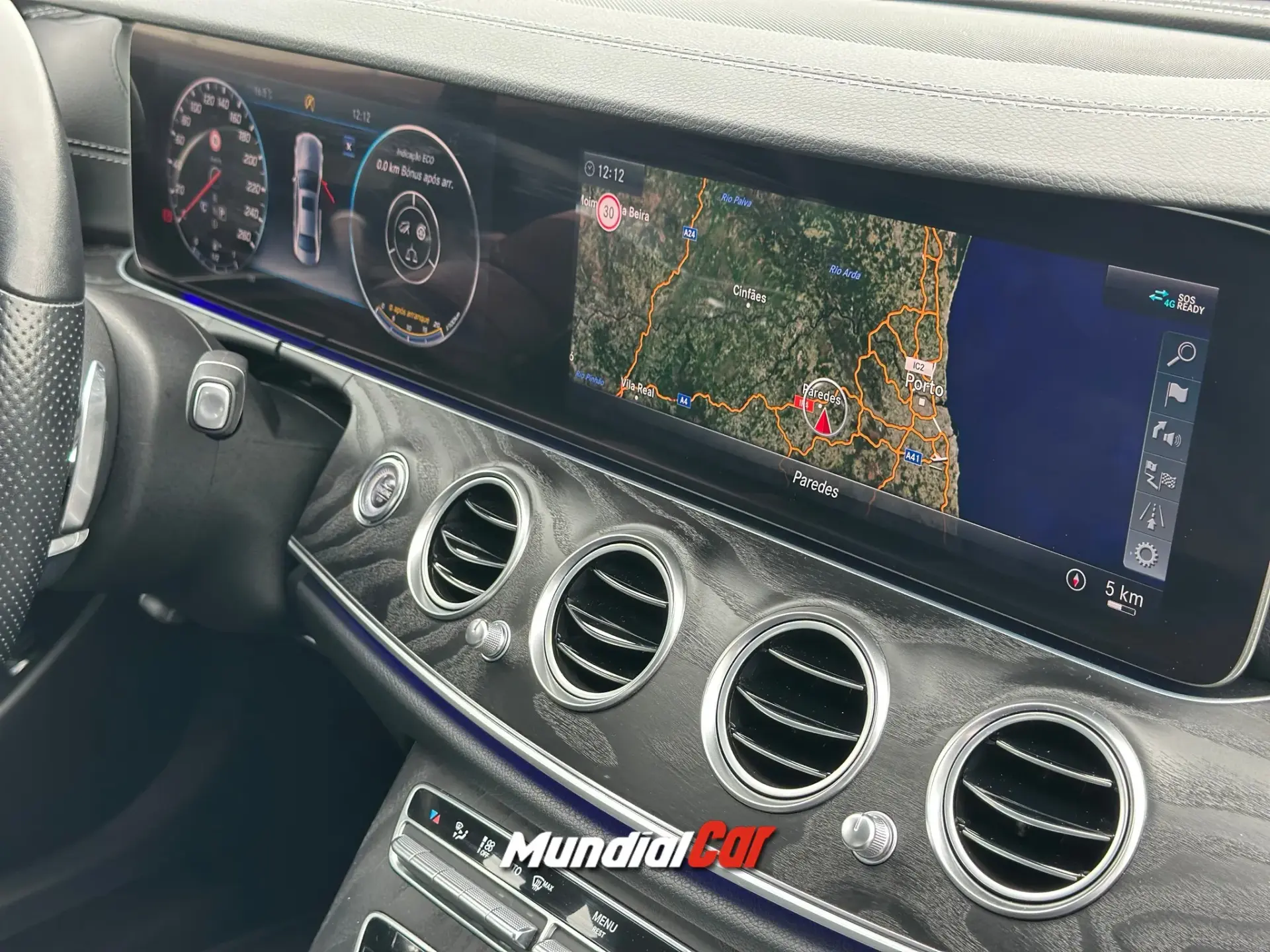Mercedes-Benz E 220 d AMG Line 11