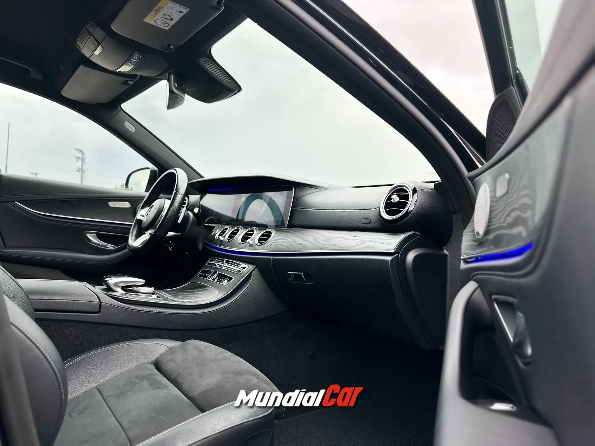 Mercedes-Benz E 220 d AMG Line 19