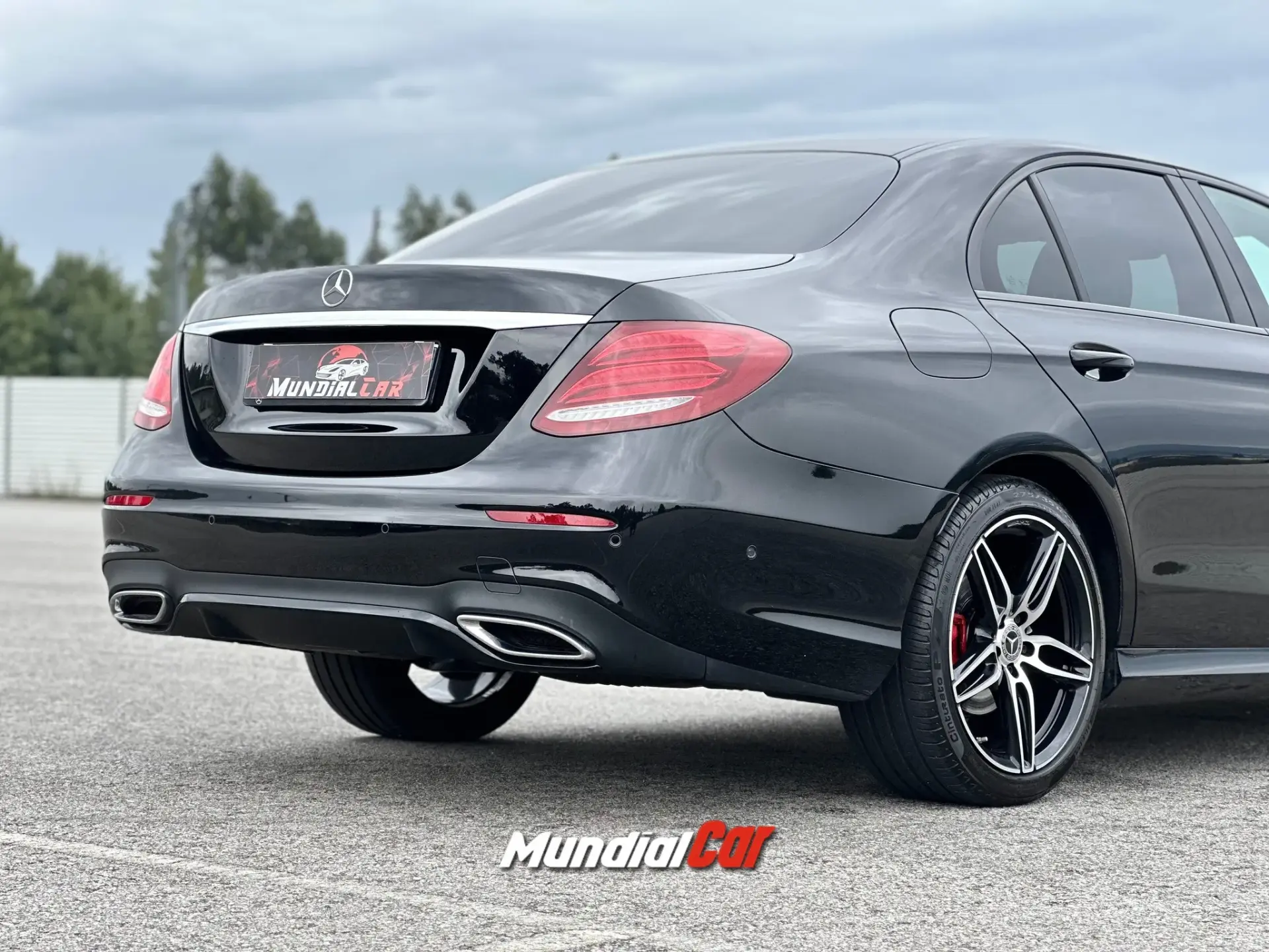 Mercedes-Benz E 220 d AMG Line 21