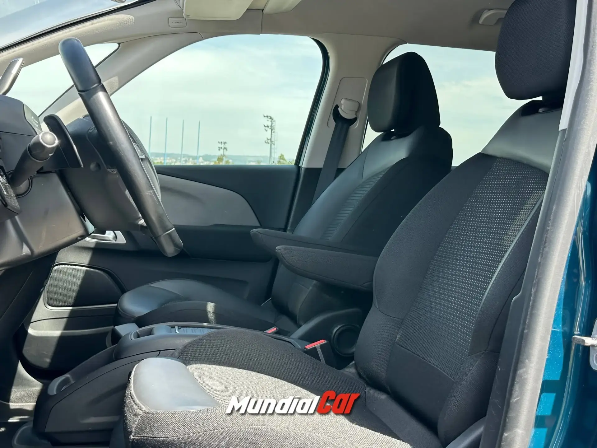 Citroen Grand C4 Spacetourer 1.5 BlueHDi Shine EAT8 5