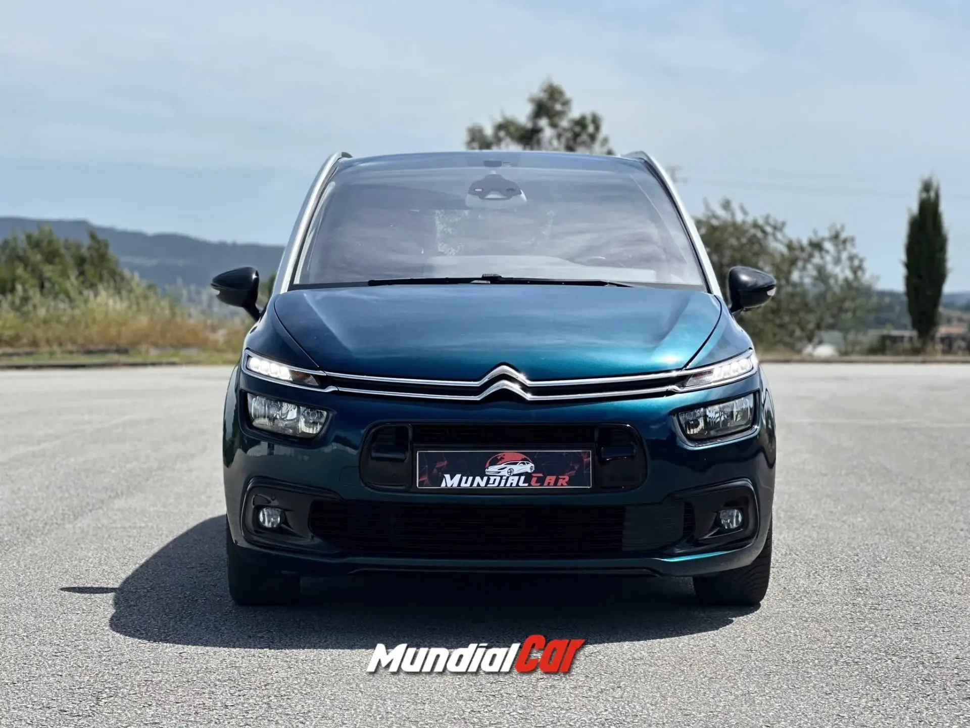Citroen Grand C4 Spacetourer 1.5 BlueHDi Shine EAT8 11