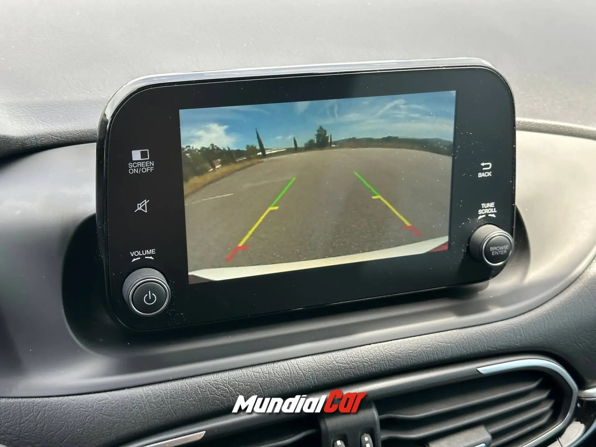 Fiat Tipo 1.3 Multijet Cross 9