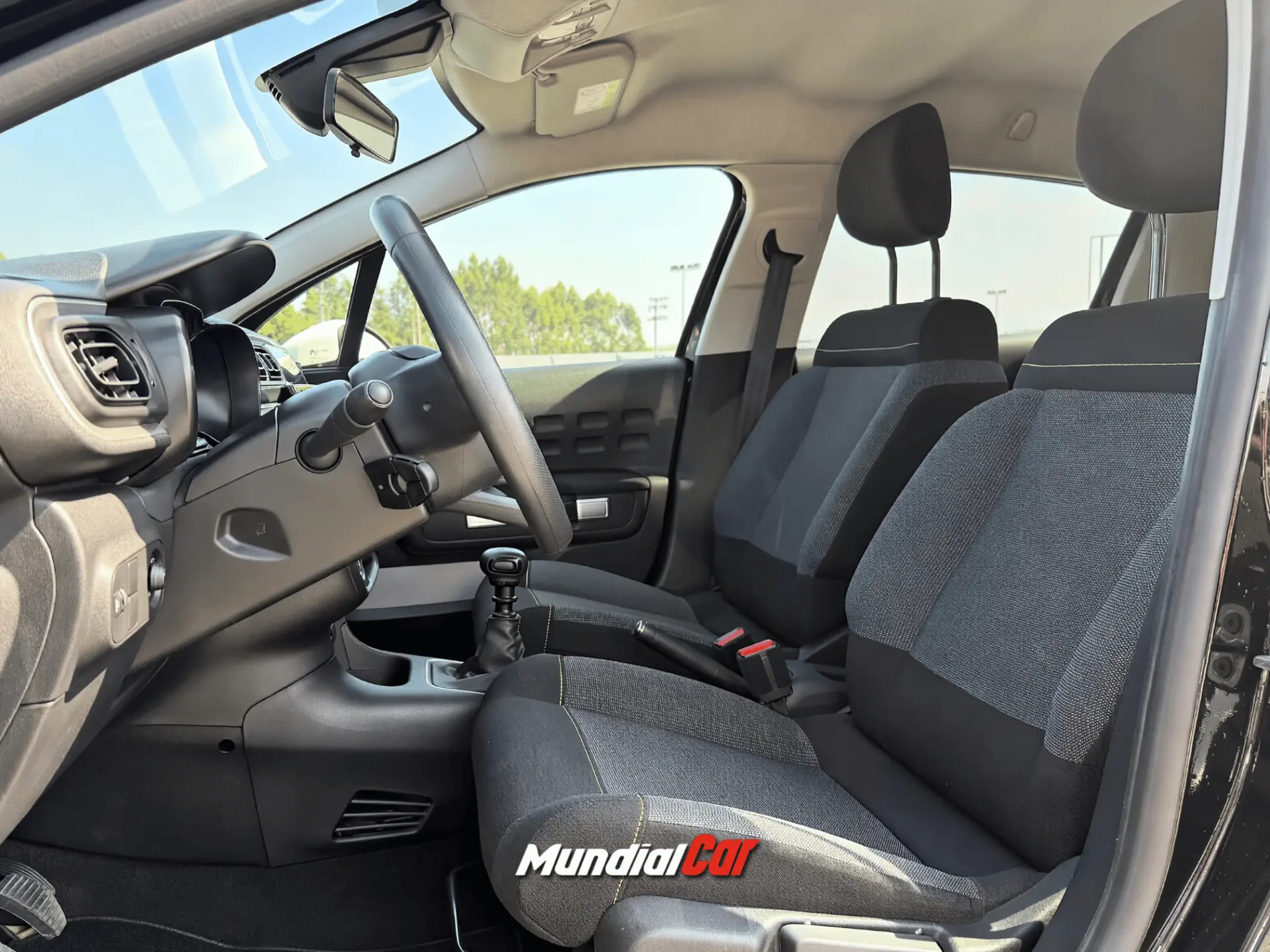 Citroen C3 1.2 PureTech Shine 8