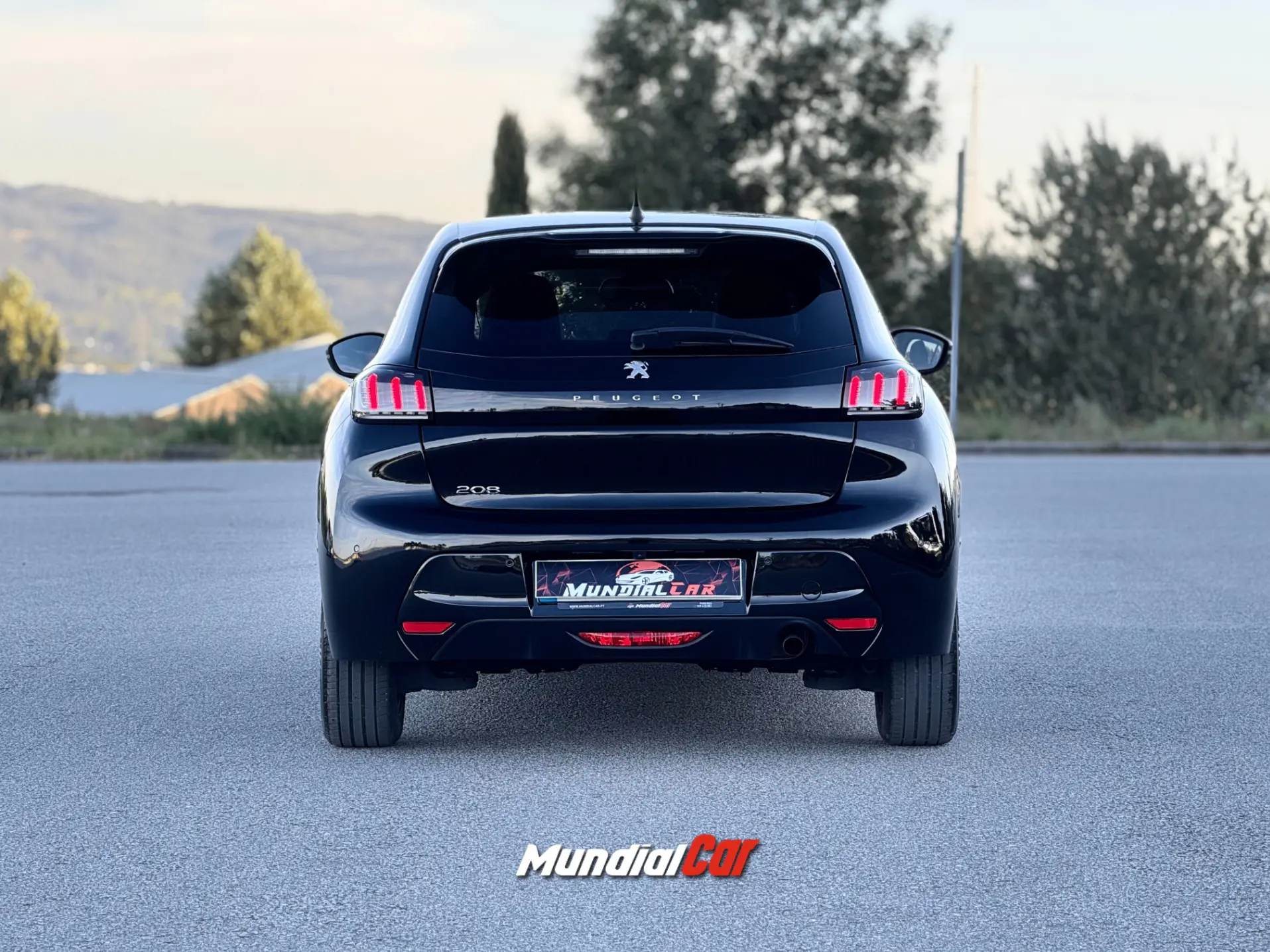 Peugeot 208 1.2 PureTech Allure Pack EAT8 5