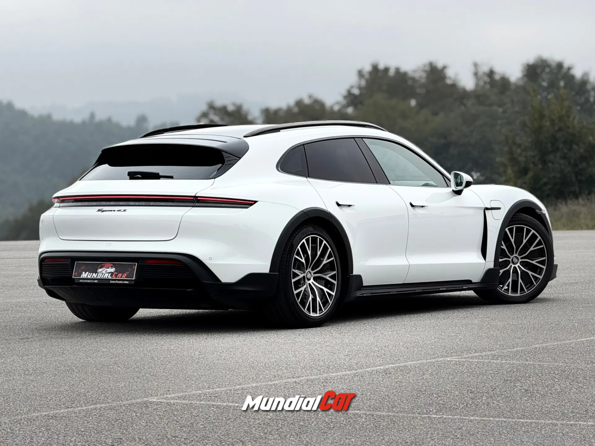 Porsche Taycan Cross Turismo 4S 2