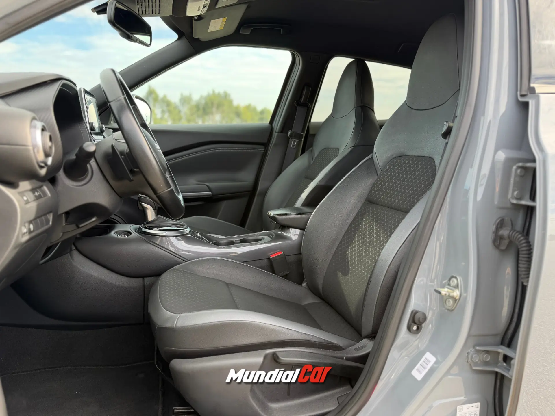 Nissan Juke 1.0 DIG-T N-Connecta DCT 5