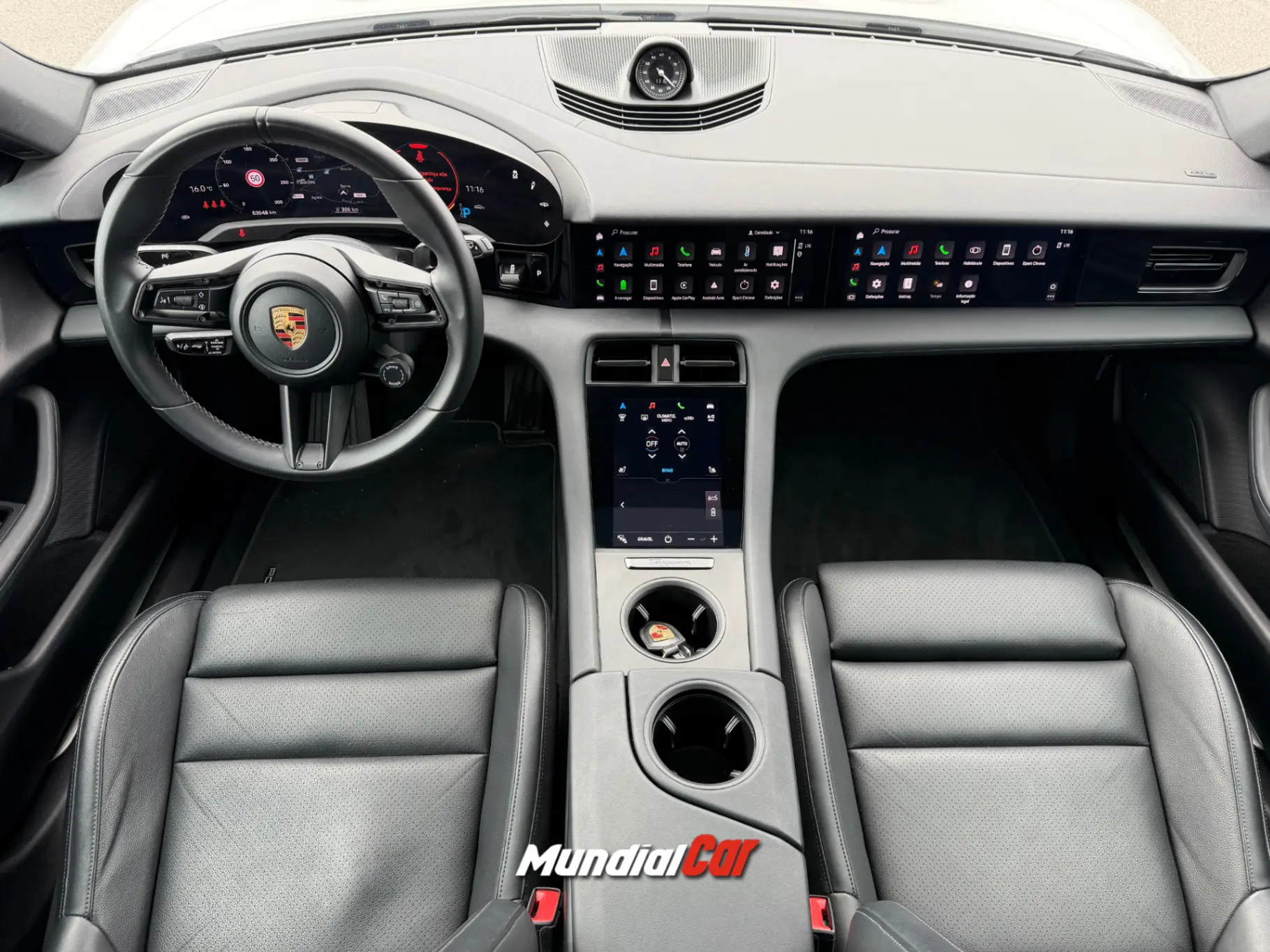 Porsche Taycan Cross Turismo 4S 3
