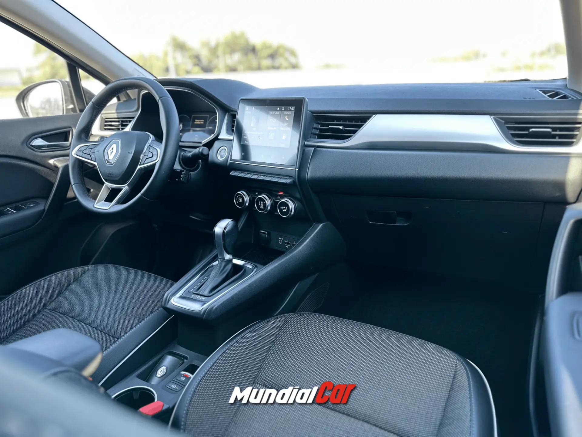 Renault Captur 1.6 Hybrid E-Tech Intens 9