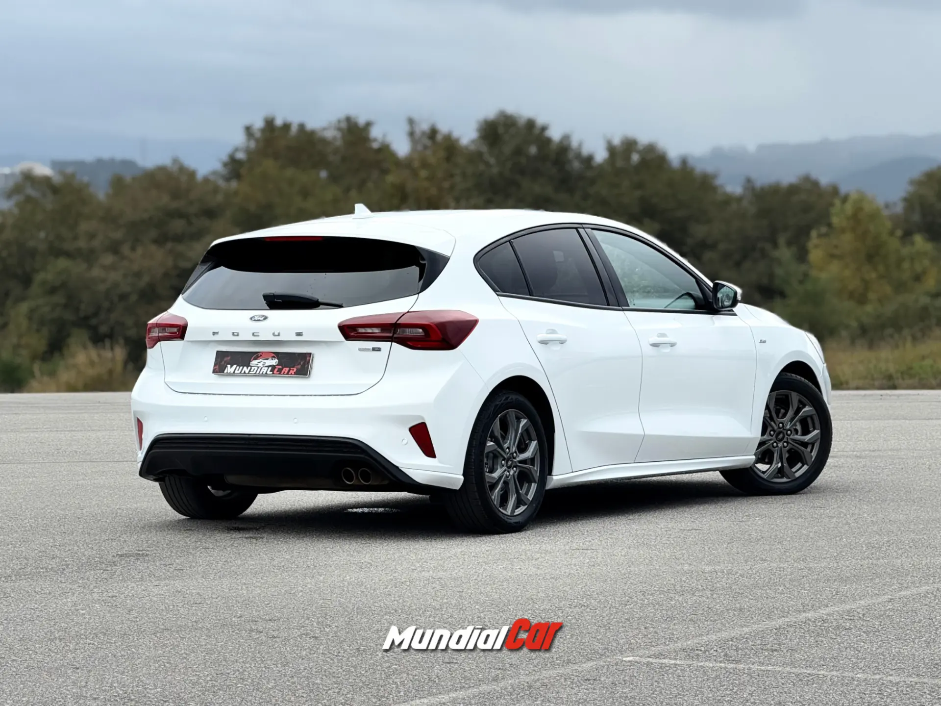 Ford Focus 1.0 EcoBoost MHEV ST-Line 2