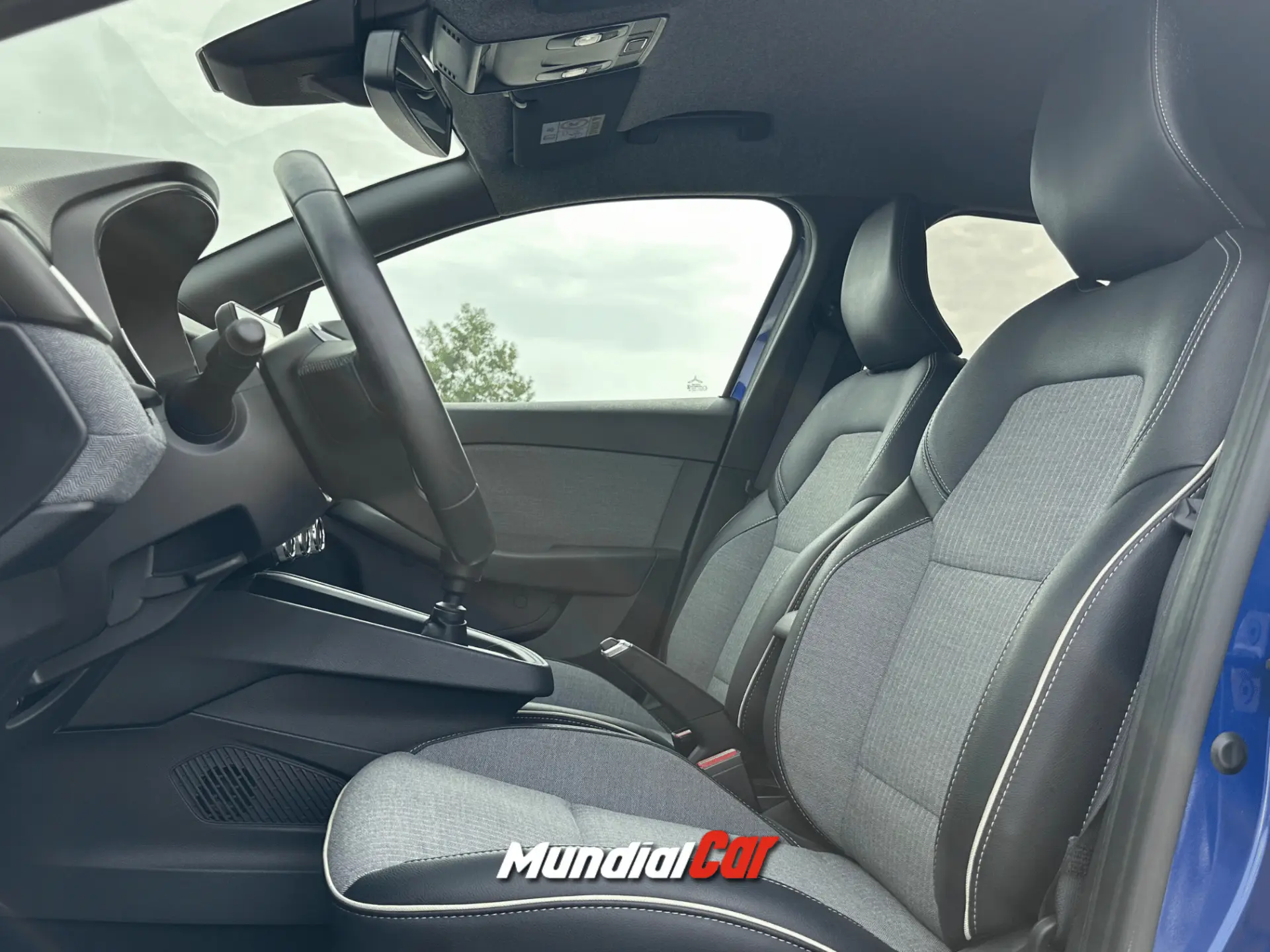 Renault Clio 1.0 TCe Techno 8