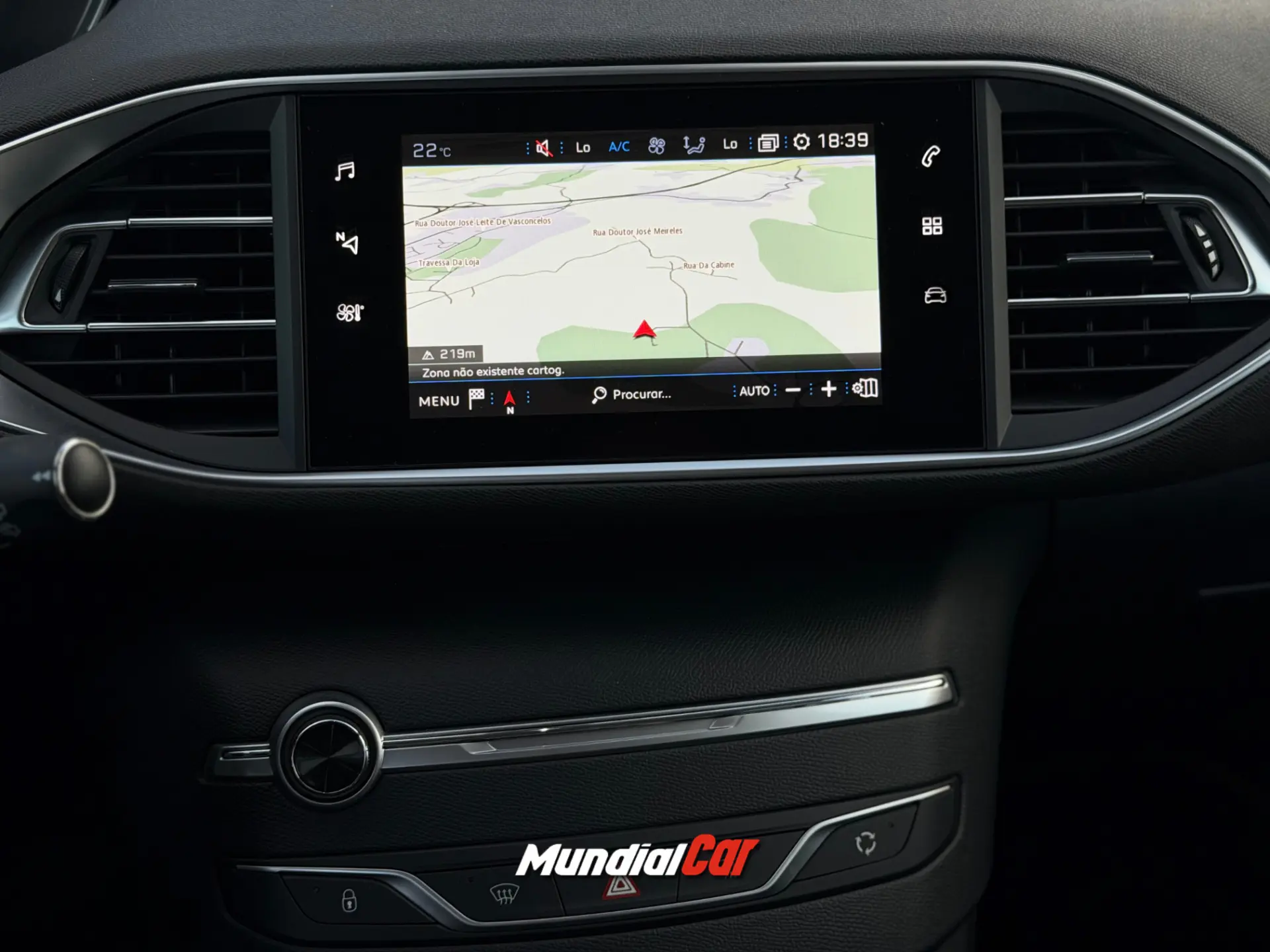 Peugeot 308 1.2 PureTech Allure EAT8 16