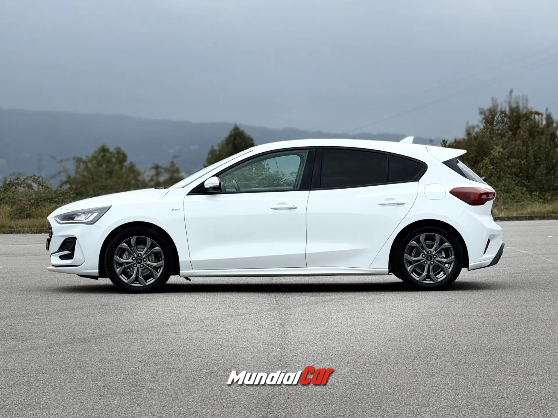 Ford Focus 1.0 EcoBoost MHEV ST-Line 4