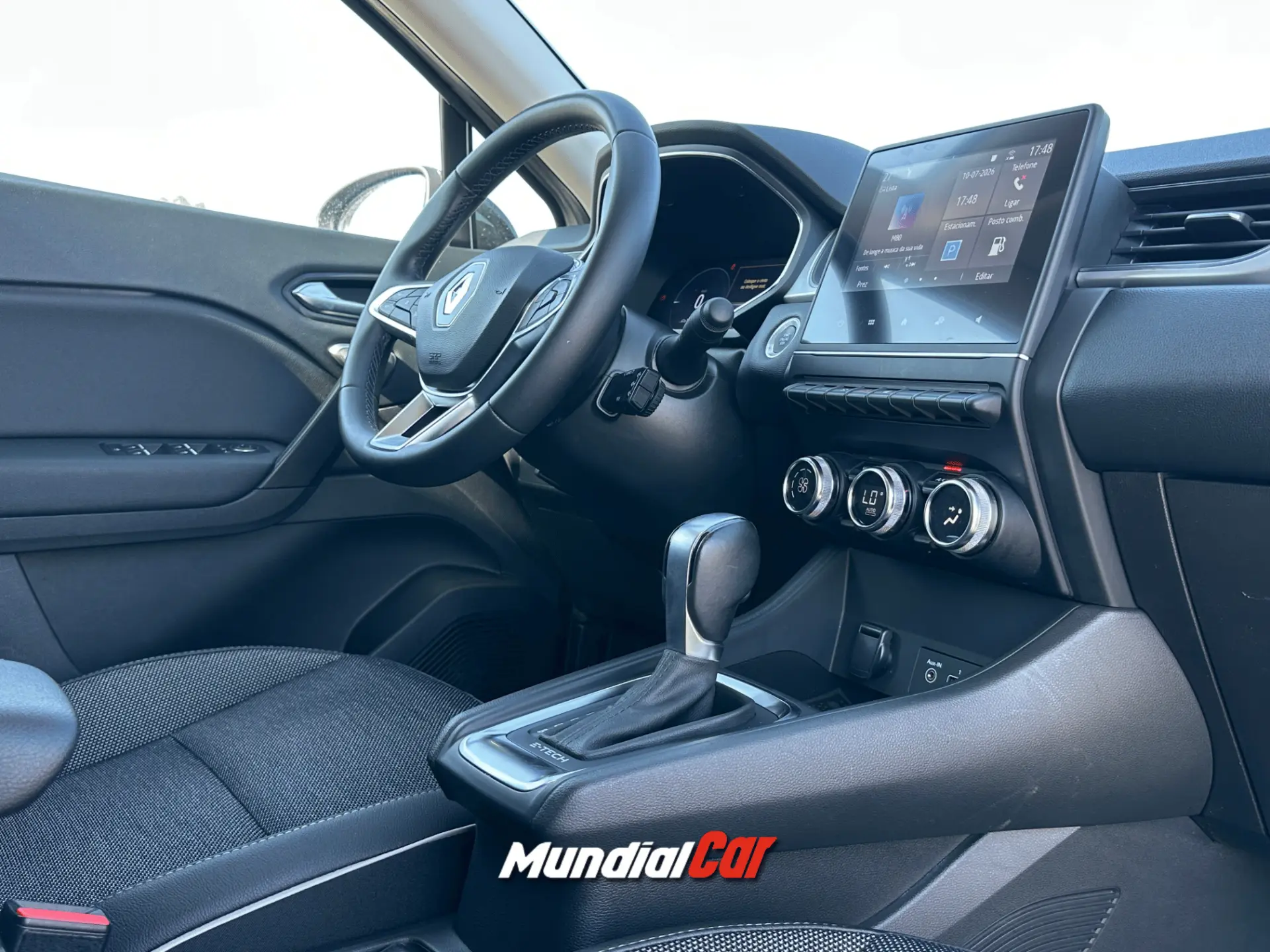 Renault Captur 1.6 Hybrid E-Tech Intens 19