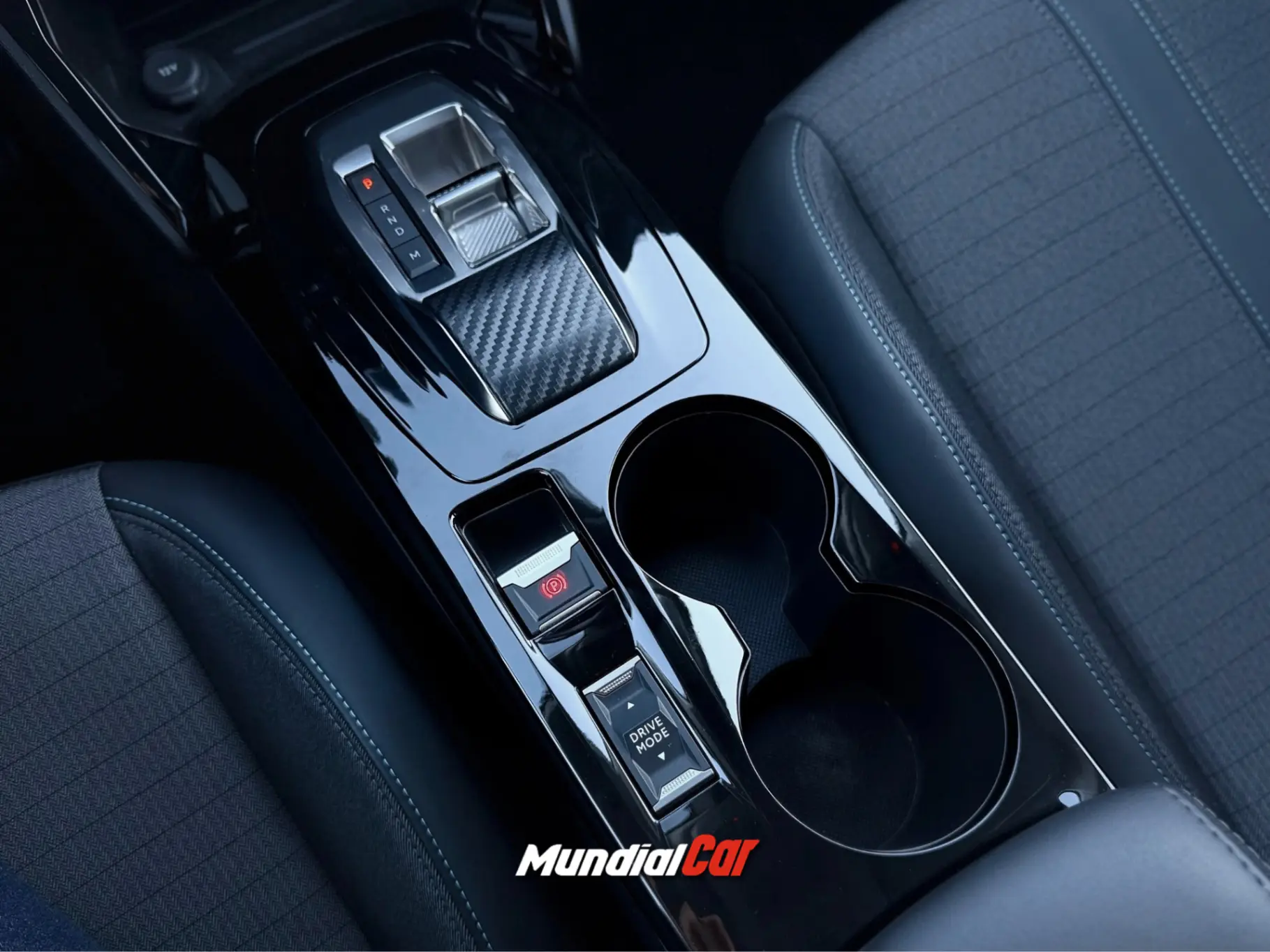 Peugeot 208 1.2 PureTech Allure Pack EAT8 18
