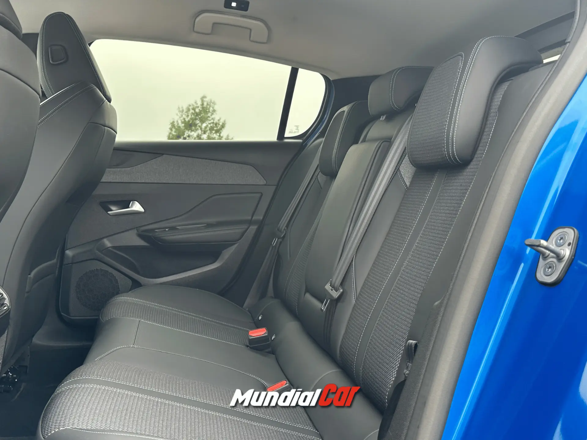 Peugeot 308 1.2 PureTech Allure Pack EAT8 10