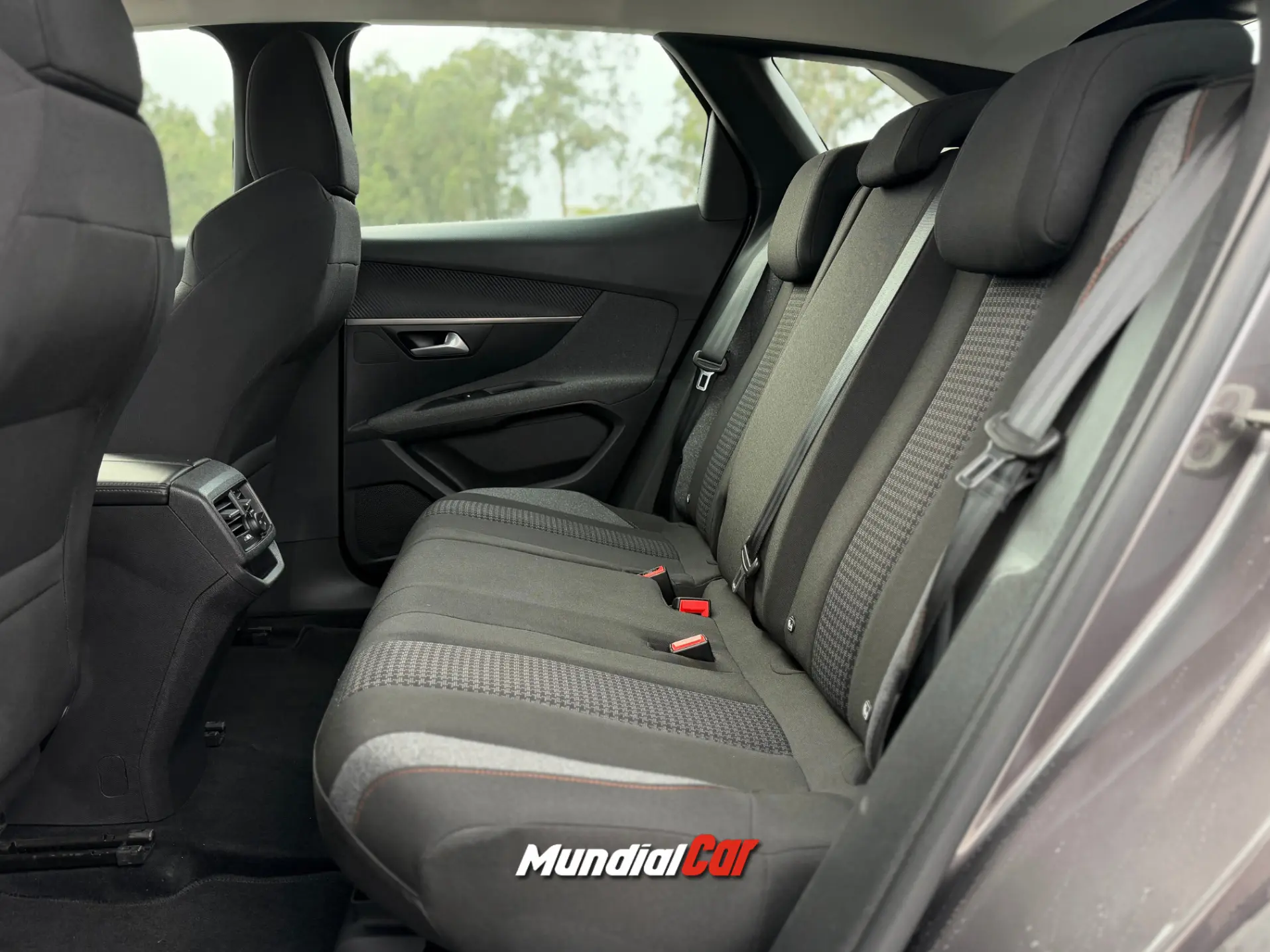Peugeot 3008 1.5 BlueHDi Active Pack 8