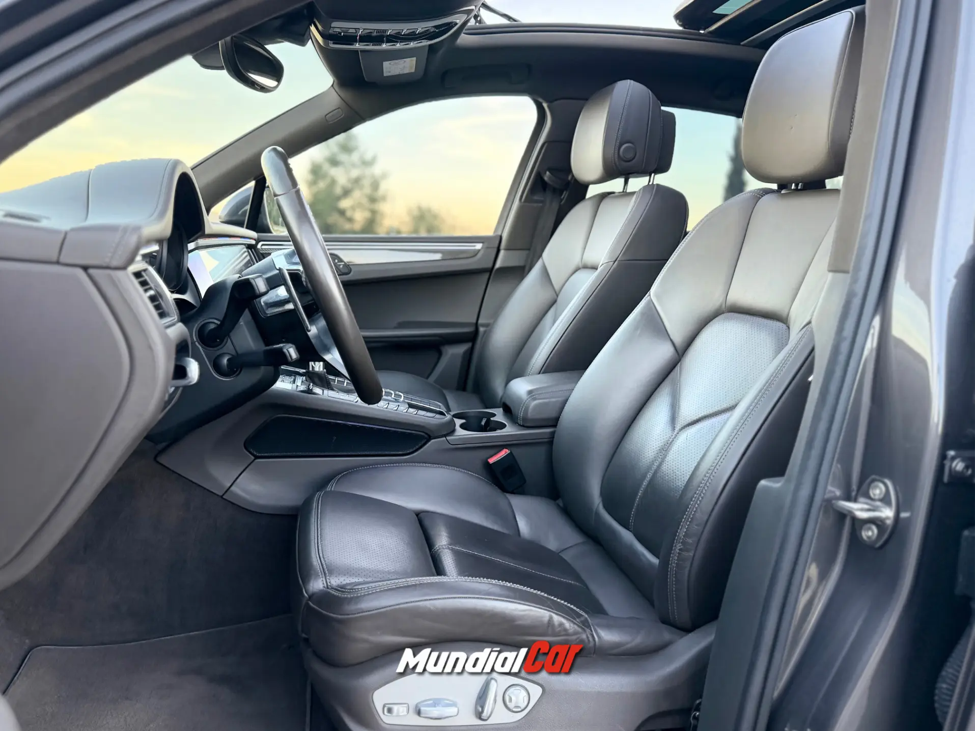 Porsche Macan S 4