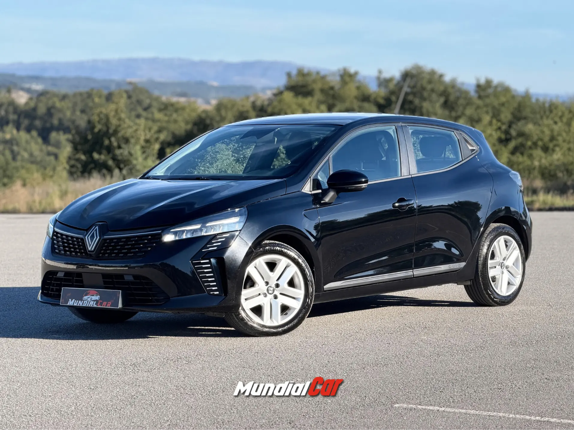 Renault Clio 1.0 TCe Evolution Bi-Fuel 1