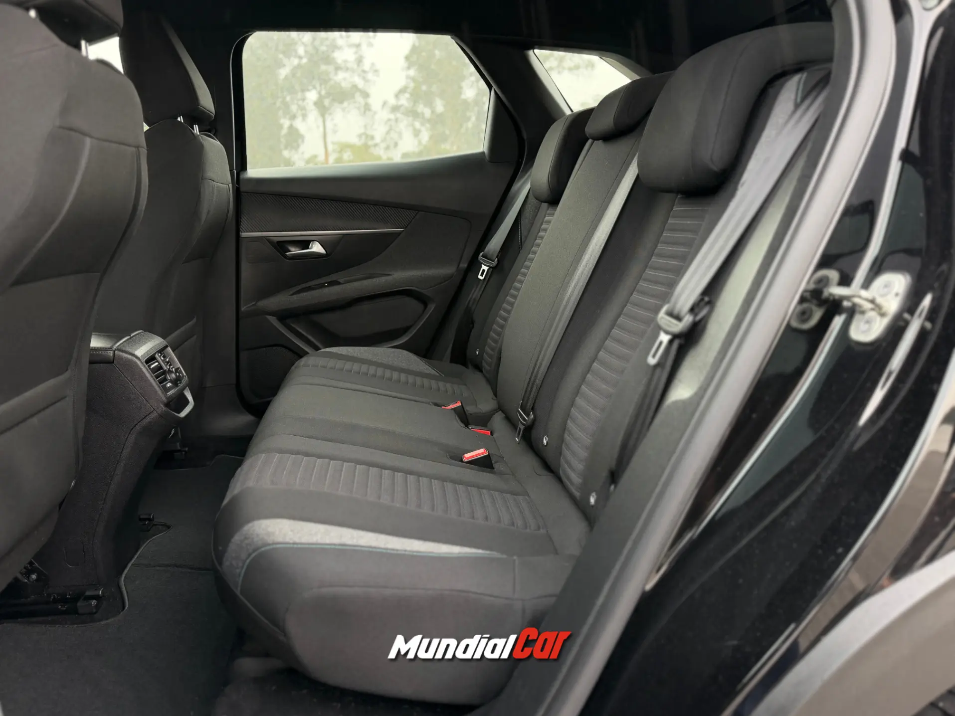 Peugeot 3008 1.2 PureTech Active Pack 8