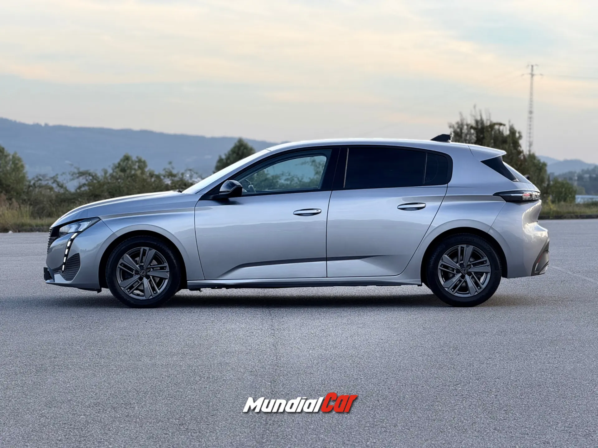 Peugeot 308 1.2 PureTech Allure 7