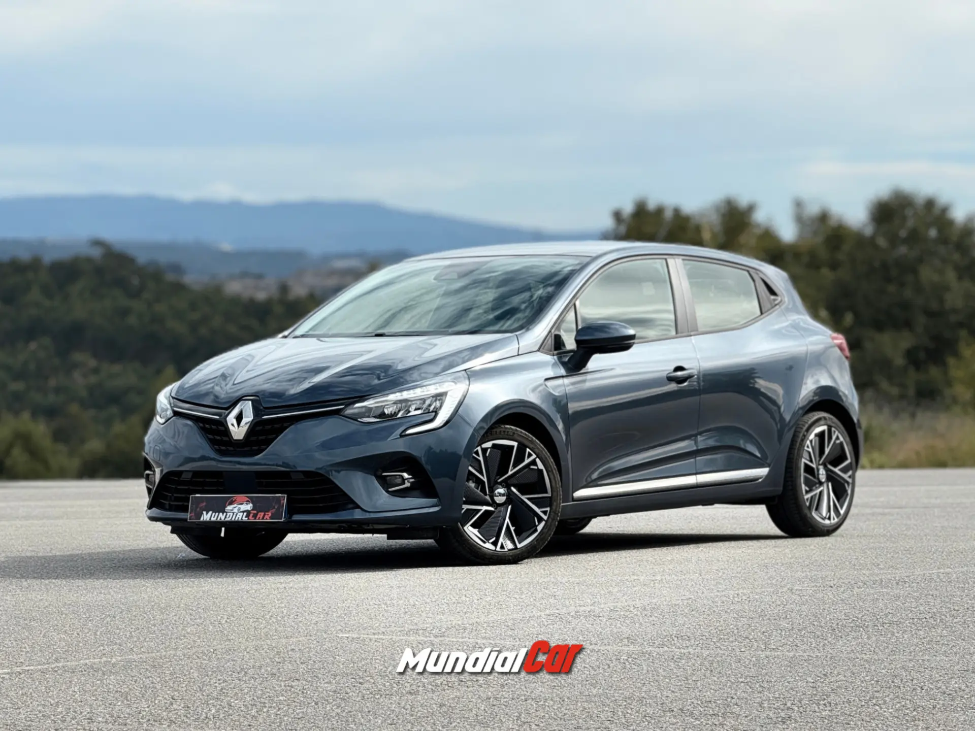Renault Clio 1.5 Blue dCi Intens 1